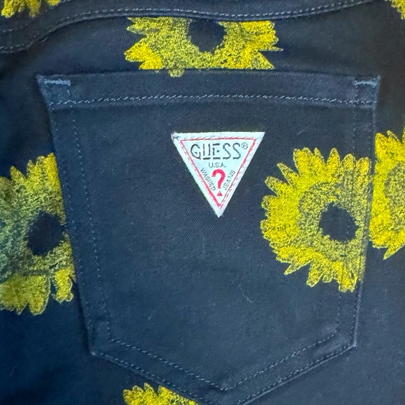 Like New Guess Jeans - Picture 4 of 13